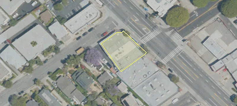 2300 Lincoln Blvd