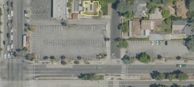 12033 Chandler Blvd
