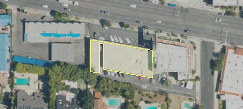 17406 Ventura Blvd