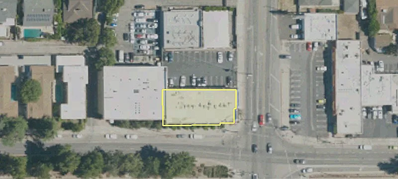 12501 Chandler Blvd