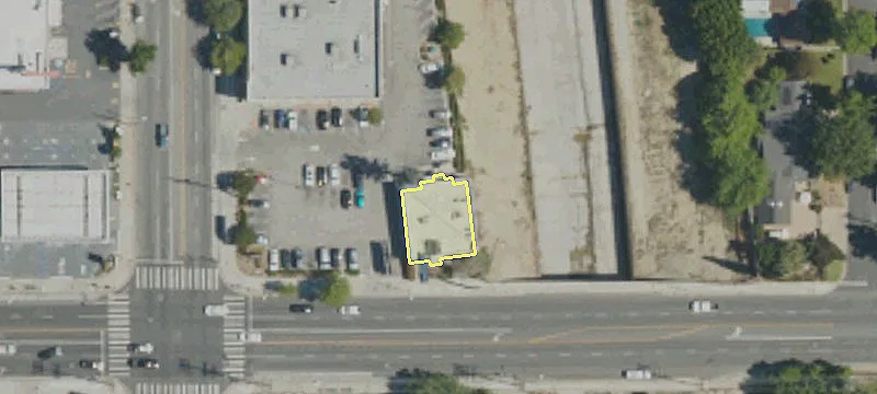 12849 Magnolia Blvd
