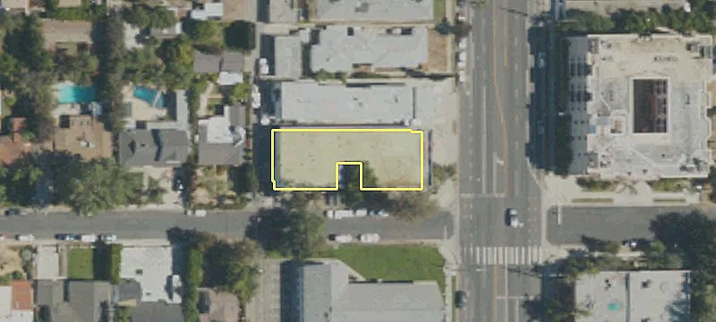 12111 Califa St