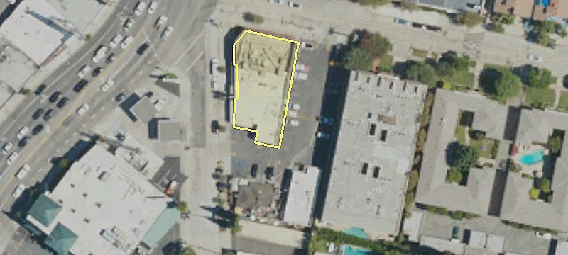 4522 Saugus Ave