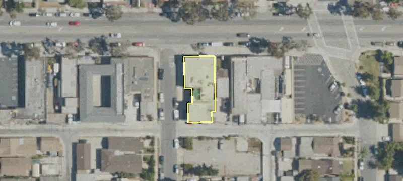 518 Arbor Vitae St