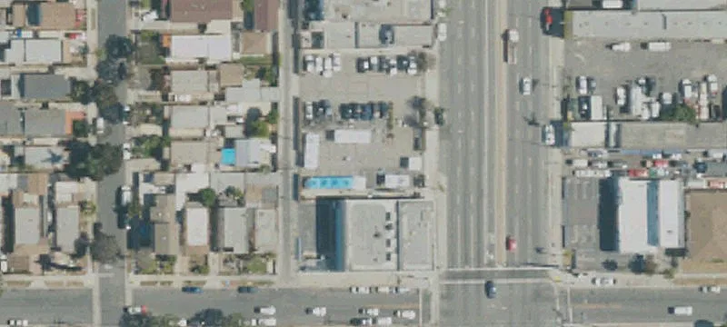 1091 La Brea Ave