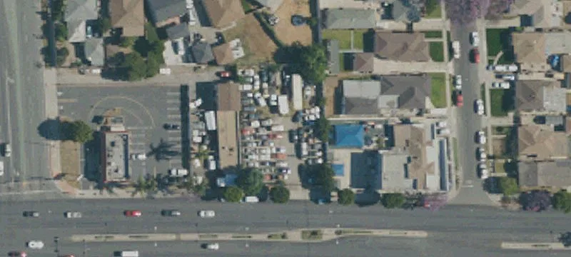 715 Alondra Blvd