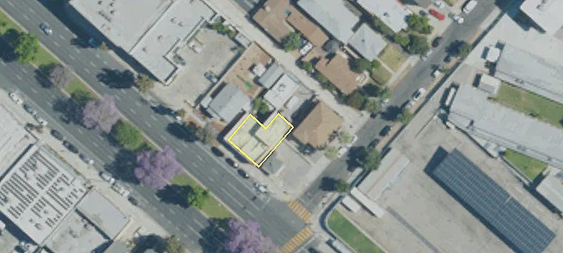 1605 Glenoaks Blvd