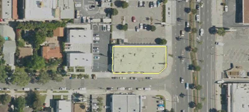 5539 Van Nuys Blvd