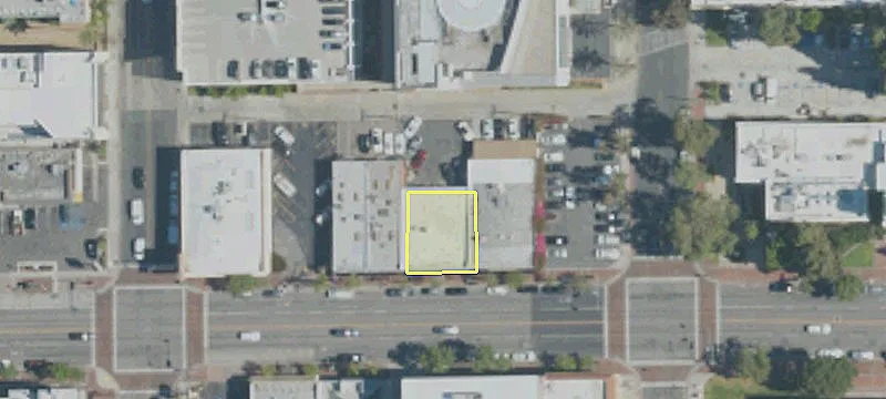 513 Broadway