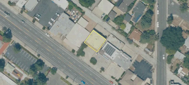 3935 Foothill Blvd