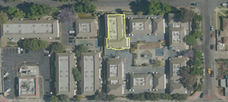 1515 Rosecrans Ave