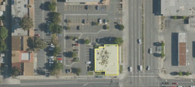 5809 Lakewood Blvd