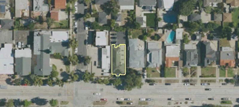 2155 Villa St