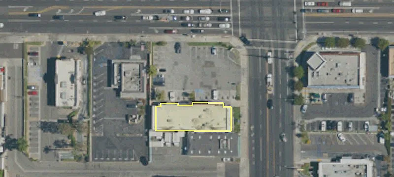 5870 Del Amo Blvd