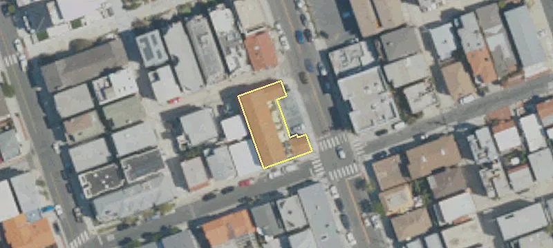 3301 Highland Ave