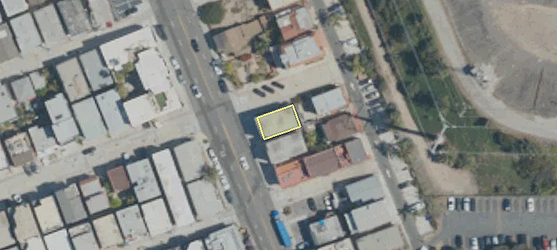 3822 Highland Ave