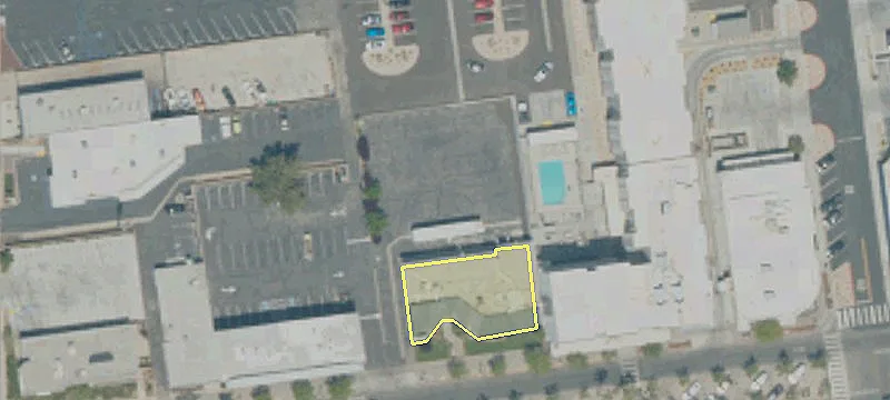 867 Lancaster Blvd