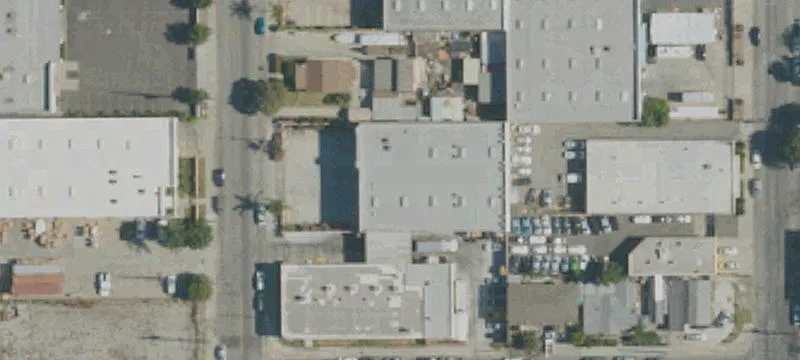 2412 Loma Ave