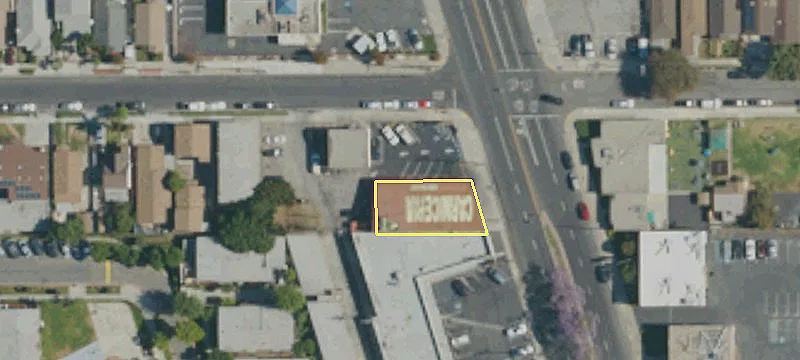 4945 Long Bch Blvd