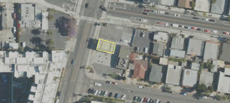 200 Alamitos Ave
