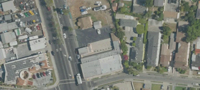 11036 Long Bch Blvd