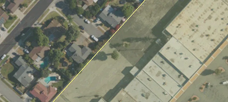 1643 Hacienda Blvd
