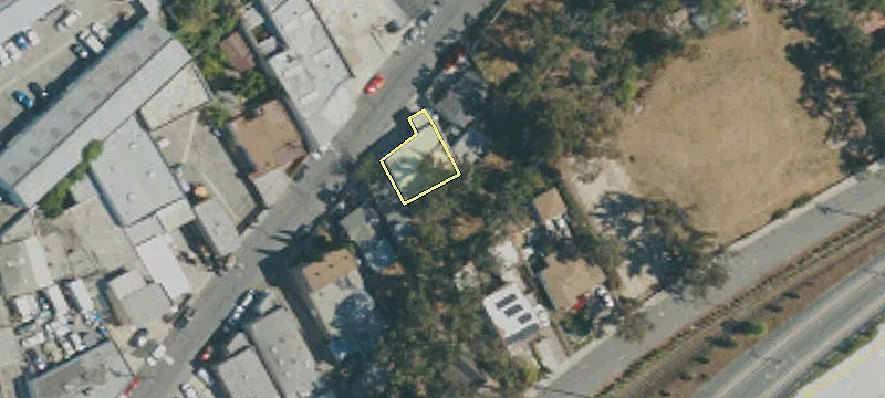 330 Bch Ave