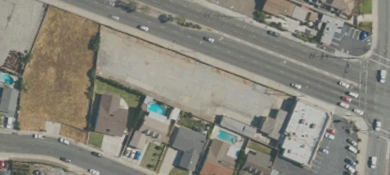8642 Beverly Blvd