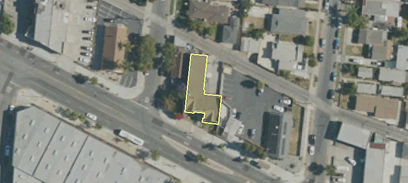 8235 Whittier Blvd