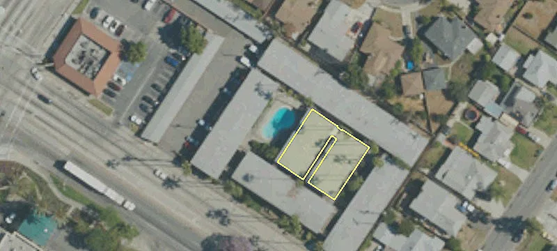 8423 Washington Blvd