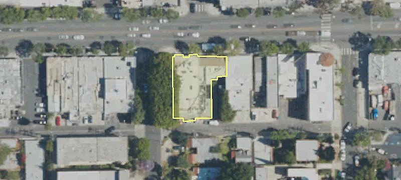 8250 Santa Monica Blvd