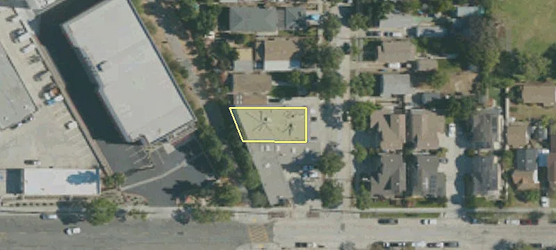 7249 Un Ave