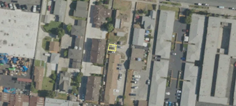 4446 Santa Ana St
