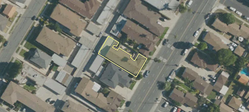 10525 Downey Ave