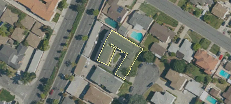 10505 Arrington Ave