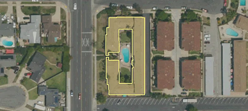 570 Hollenbeck Ave