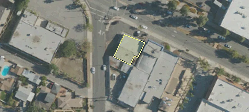 2714 Huntington Dr