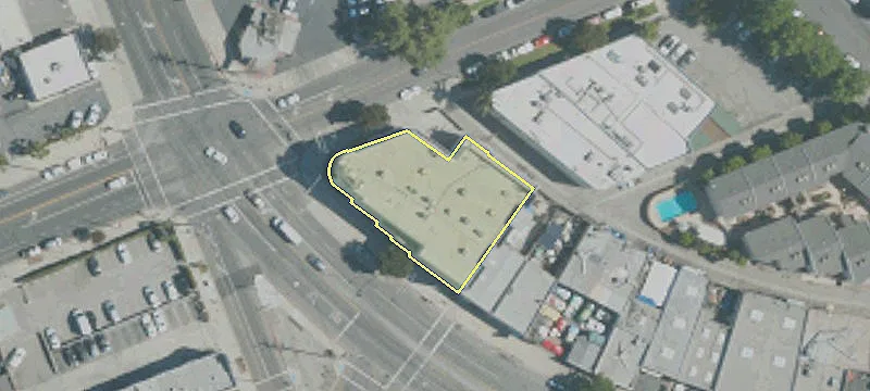 400 Victory Blvd