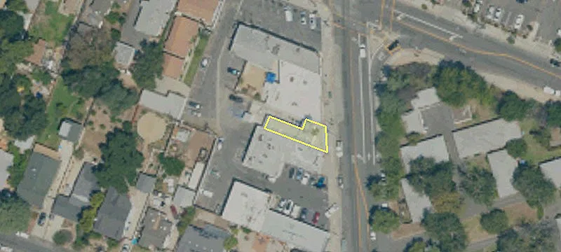 3045 Lincoln Ave
