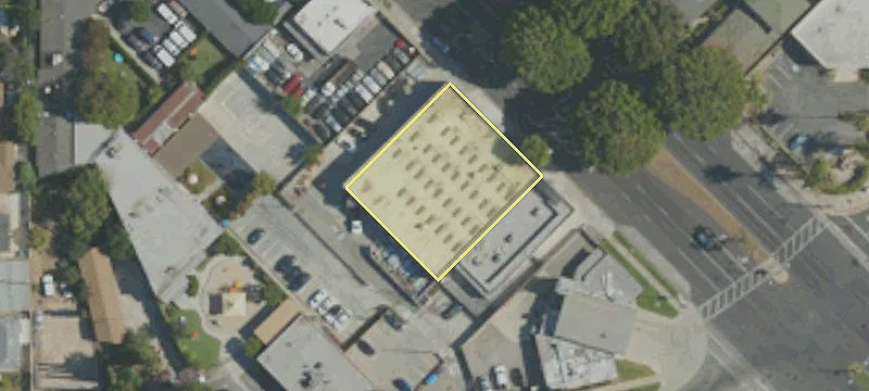 2220 Main St