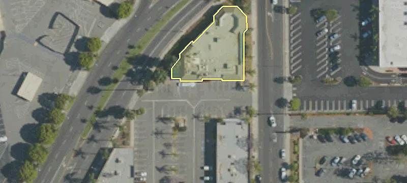 2000 Main St