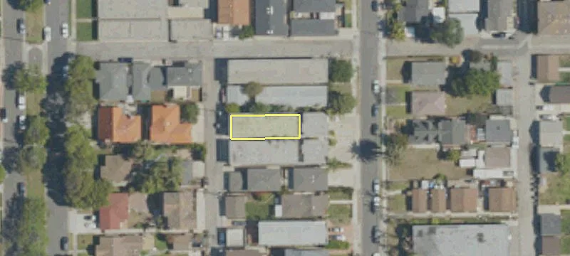 625 Amapola Ave