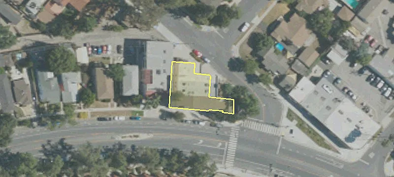 405 Riverside Dr