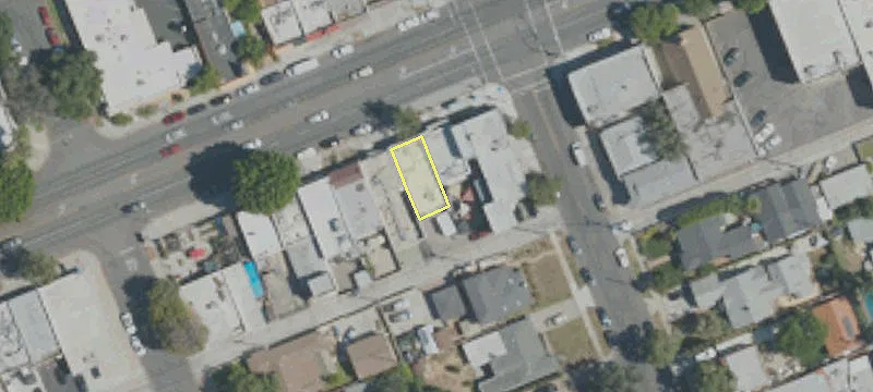 2106 Magnolia Blvd
