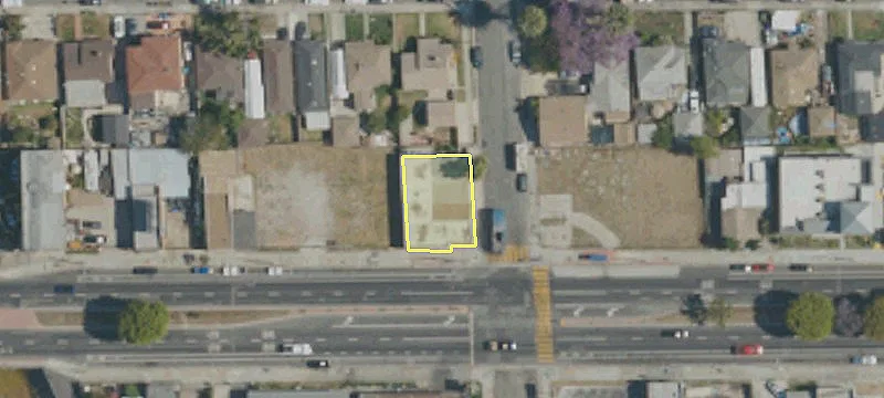 901 Rosecrans Ave