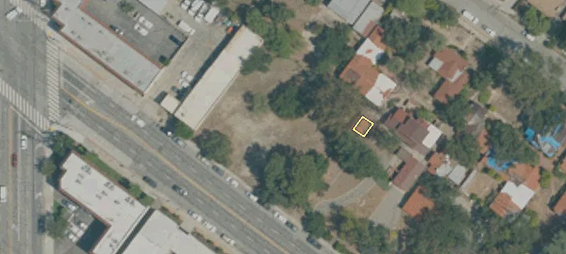 2725 Honolulu Ave