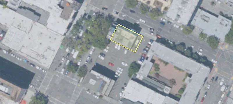 736 Broadway