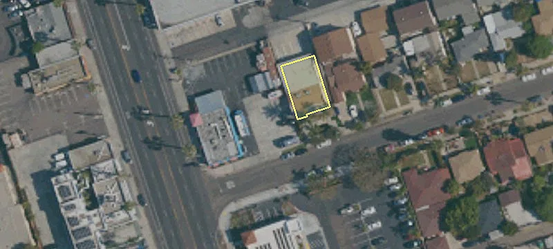 595 Vance St