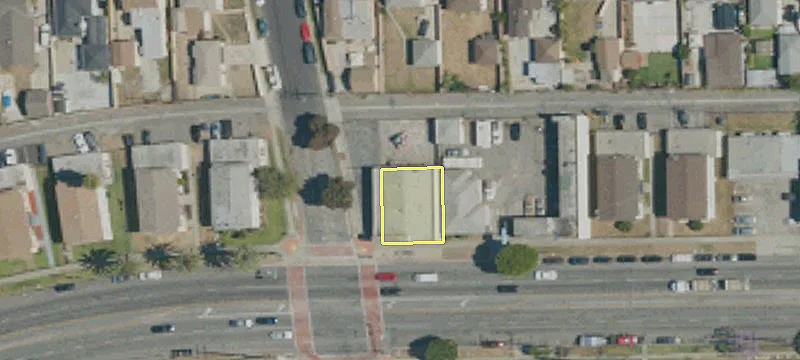2411 Compton Blvd