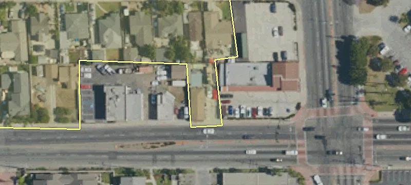 829 Compton Blvd